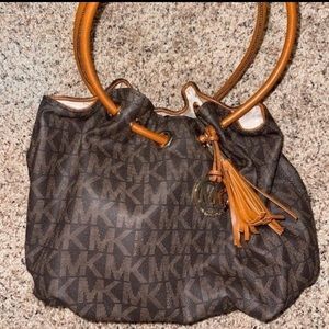 Michael Kors ring tote